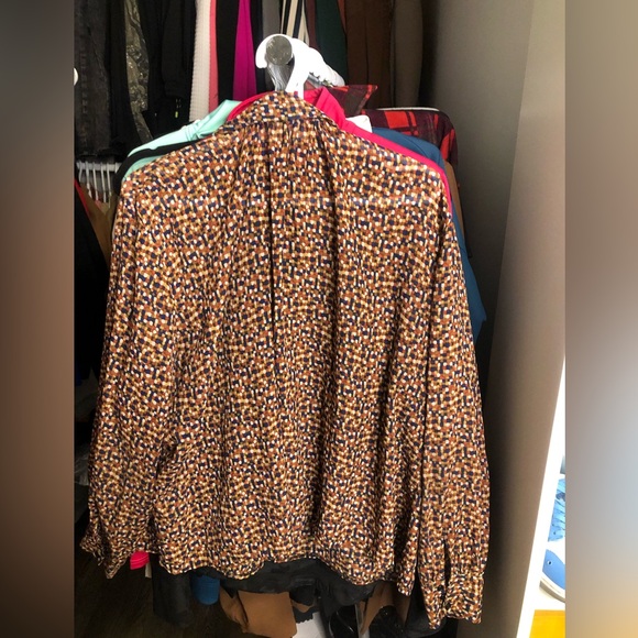 I lost a lot of weight so now I need a change of wardrobe - Picture 2 of 2